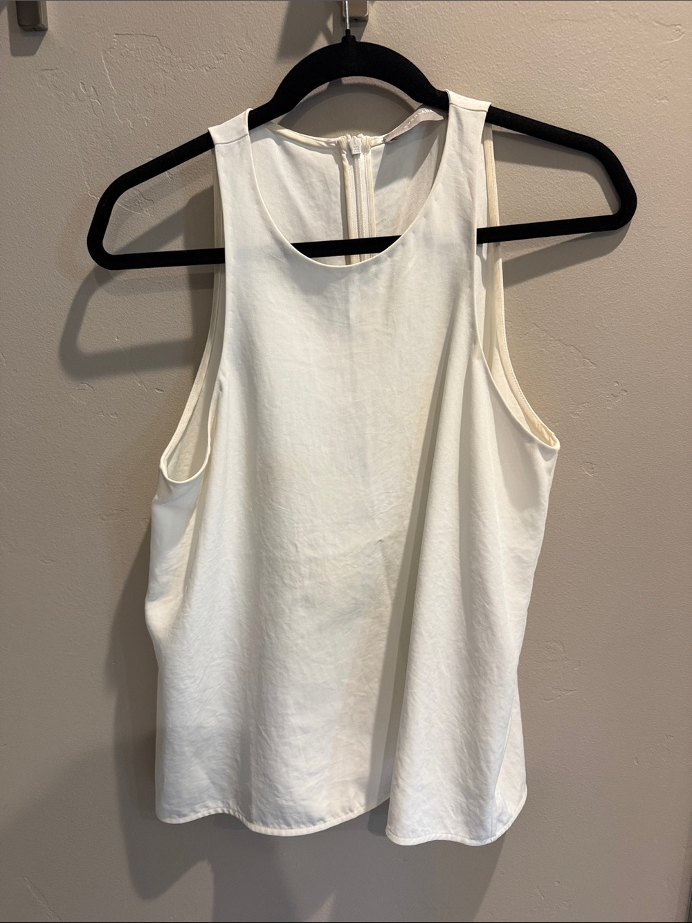 Everlane Cream Sleeveless Round-Neck Tank